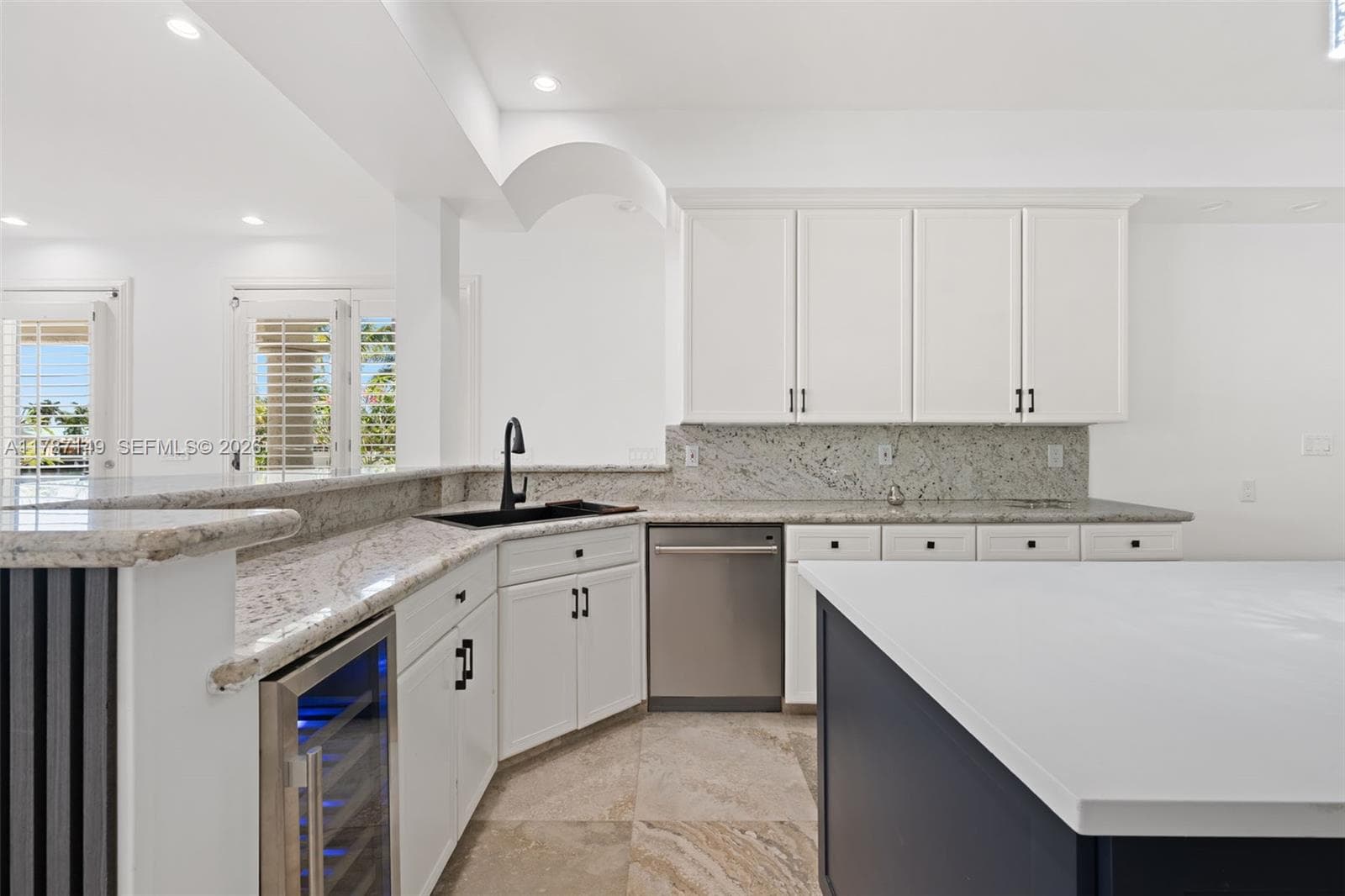 2561 Lucille Dr