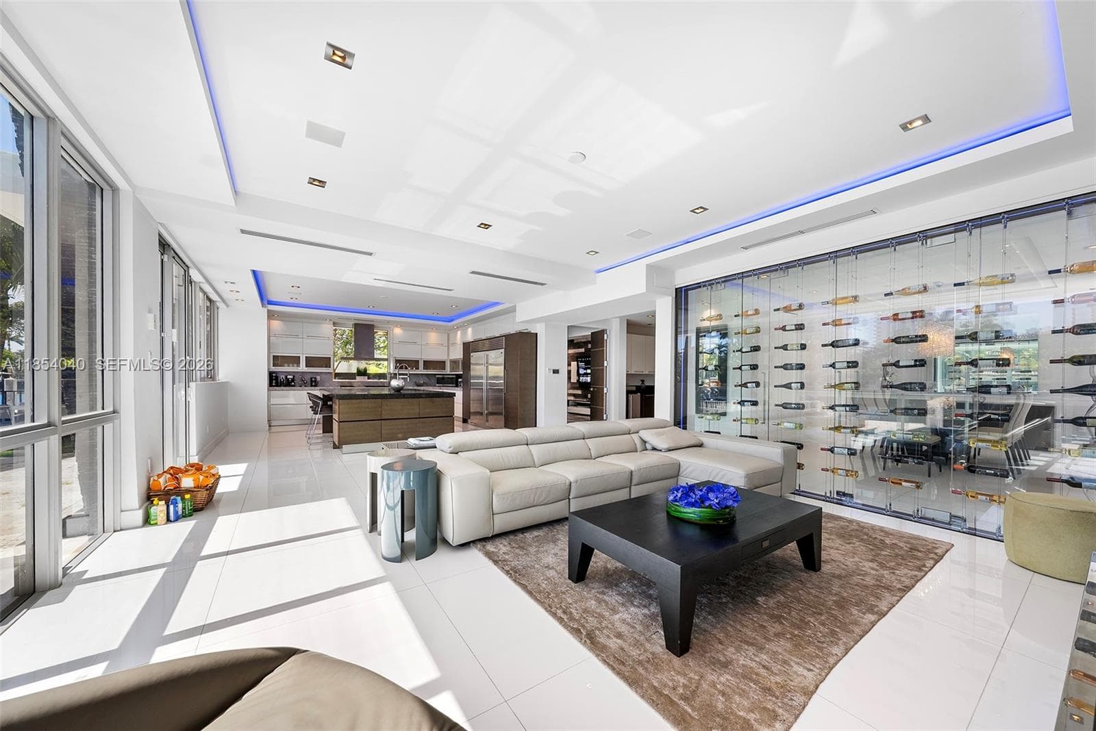 300 Royal Plaza Dr