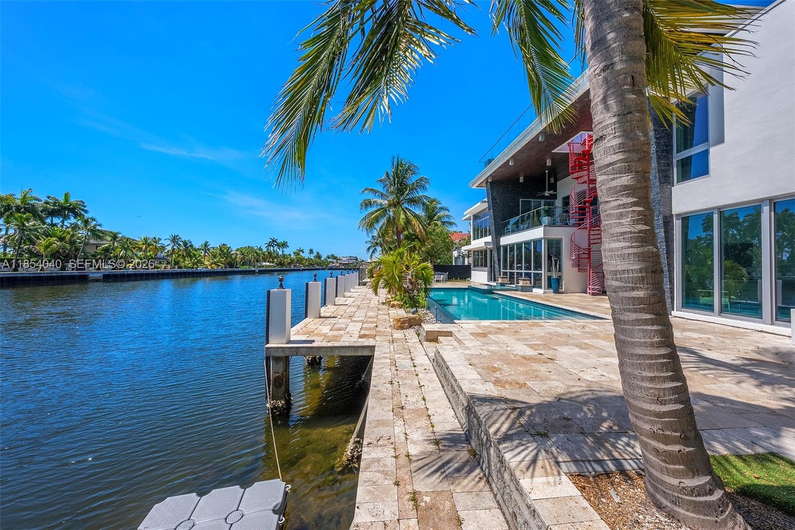 300 Royal Plaza Dr
