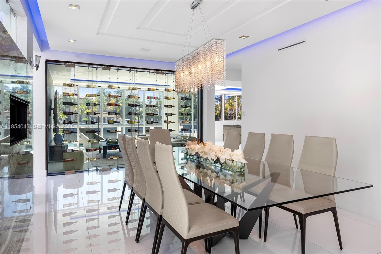 300 Royal Plaza Dr