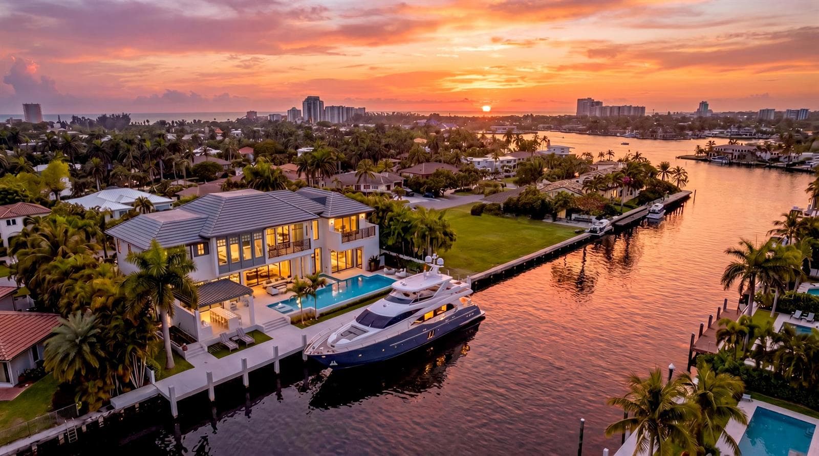 515 Lido Dr