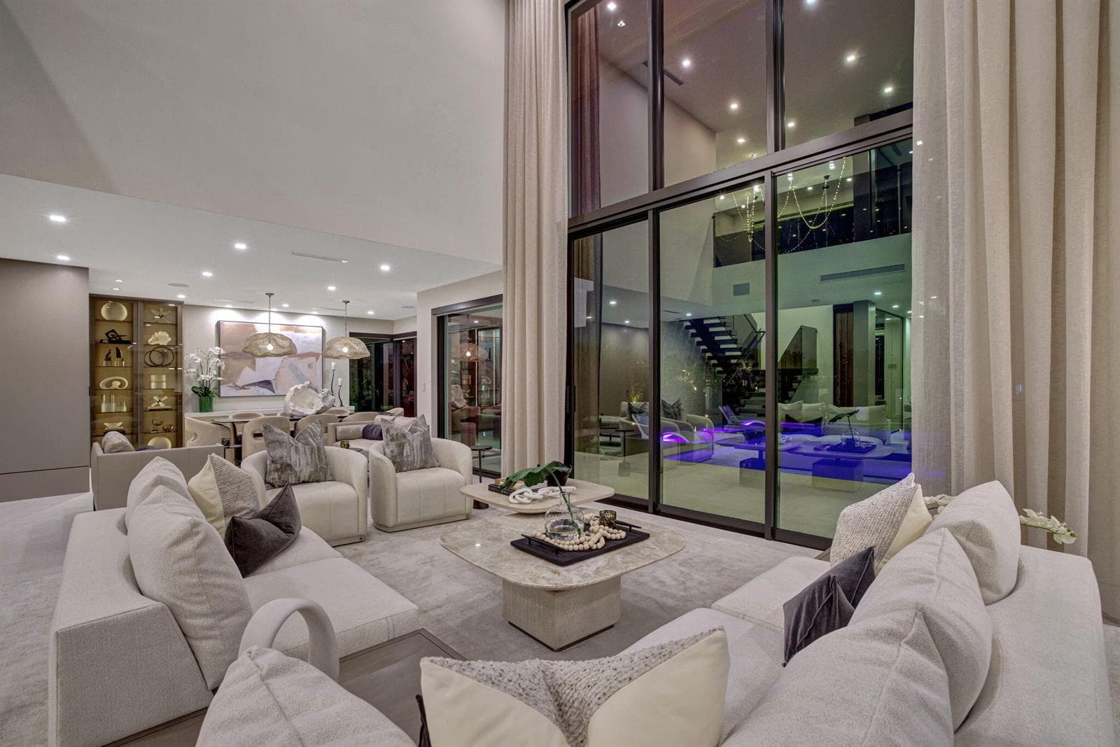 2533 Aqua Vista Blvd