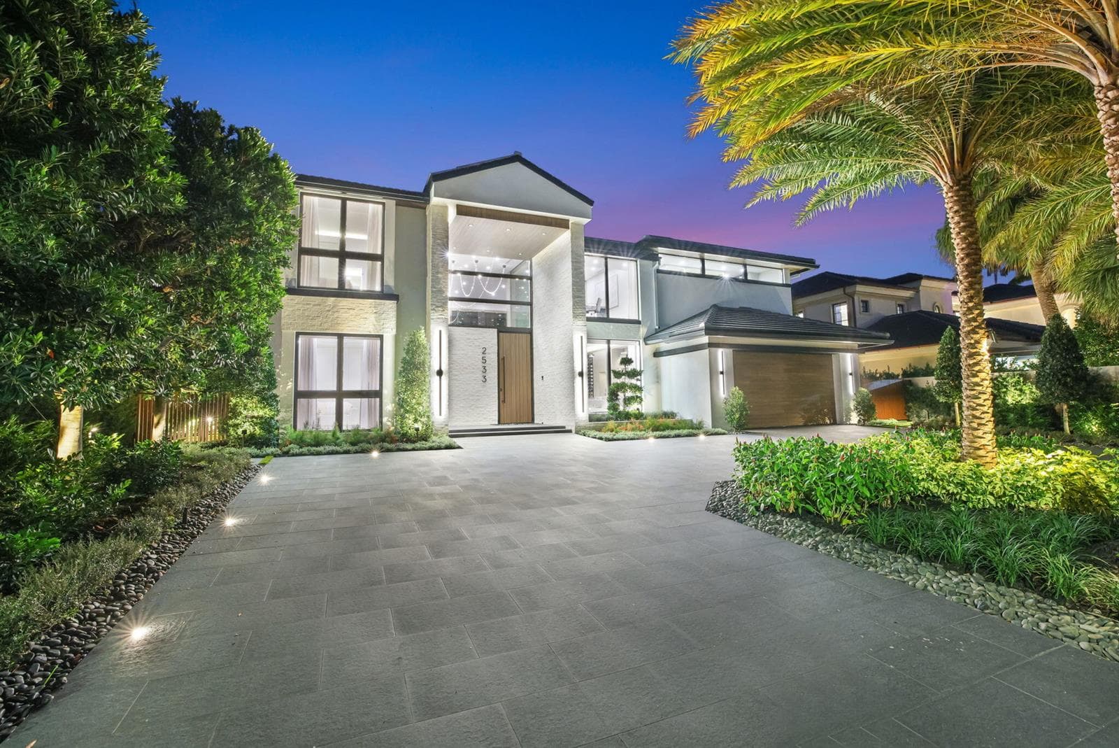2533 Aqua Vista Blvd