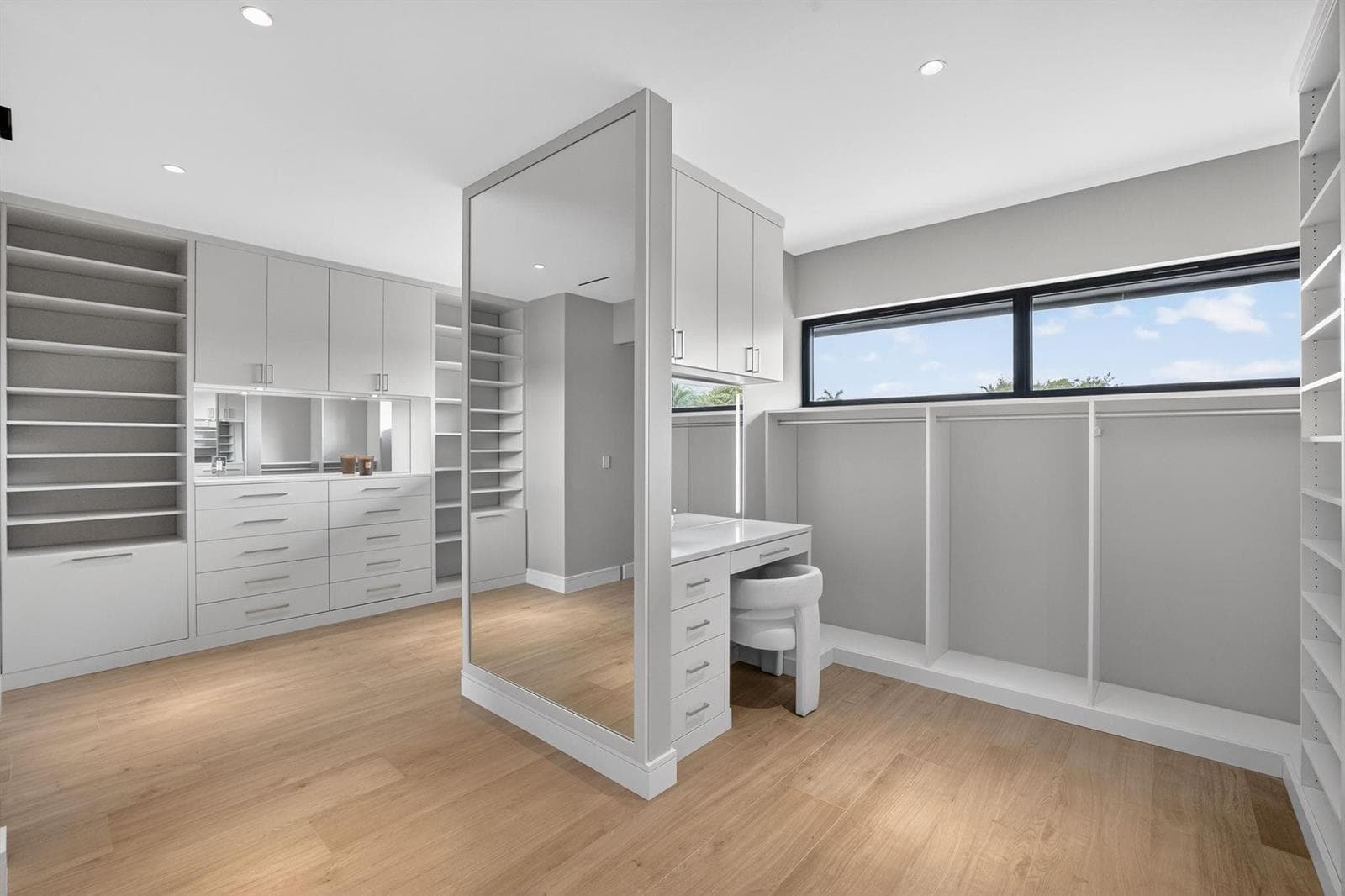 1918 Intracoastal Dr