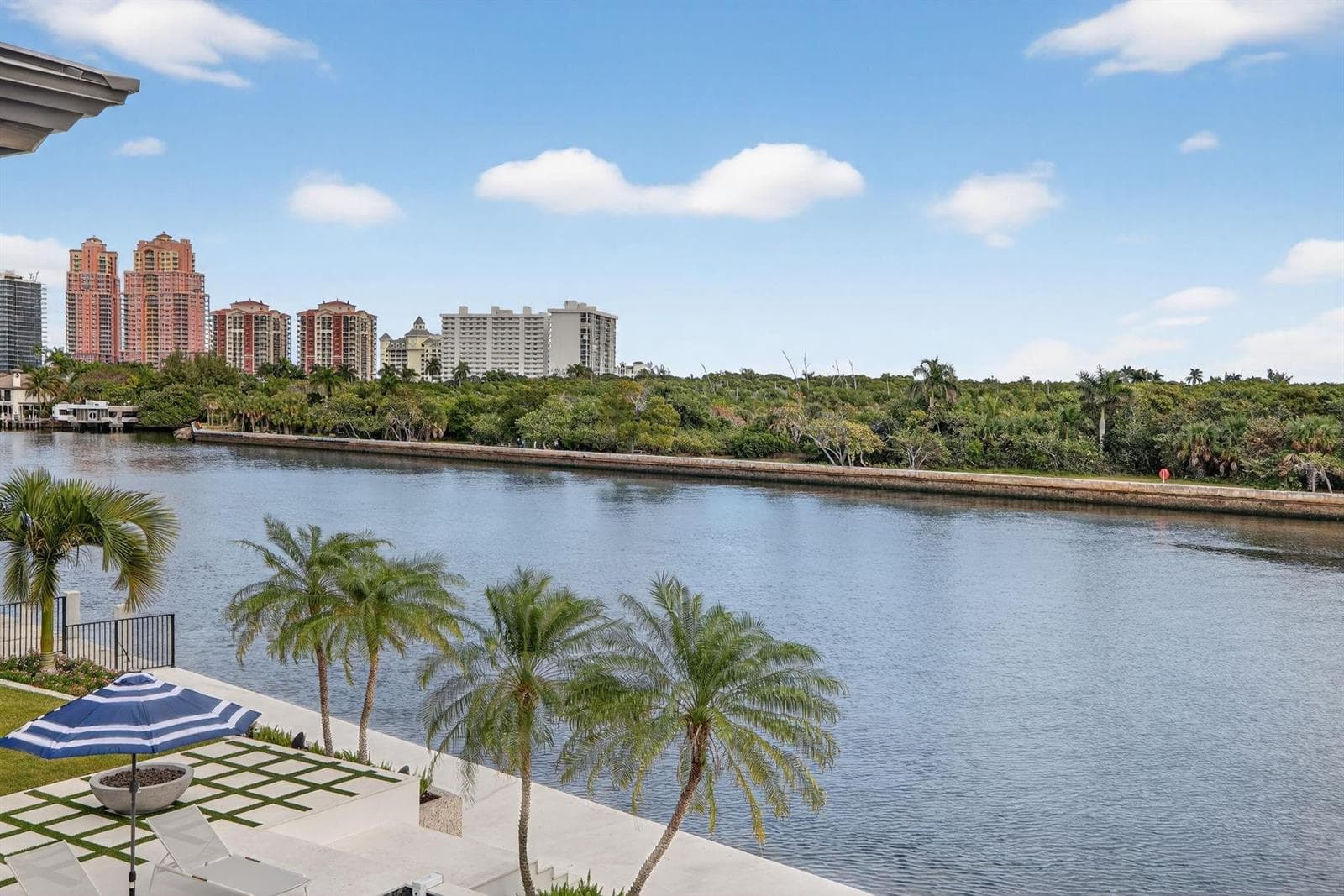 1918 Intracoastal Dr