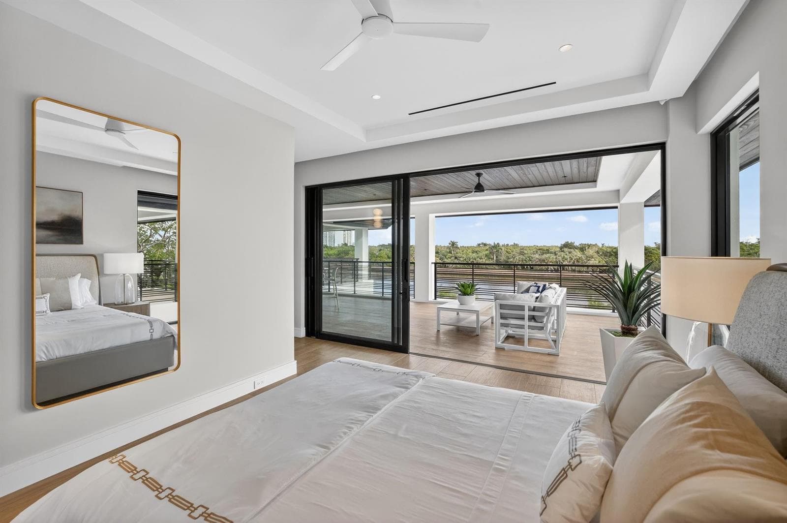 1918 Intracoastal Dr
