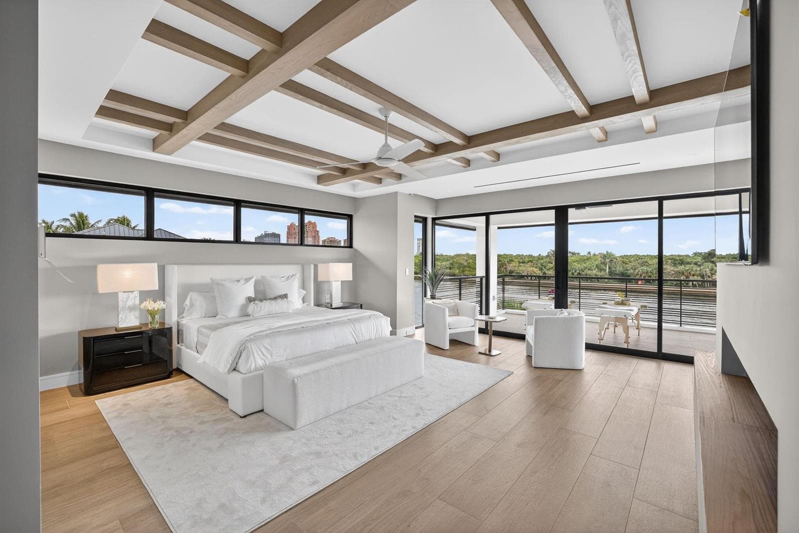 1918 Intracoastal Dr