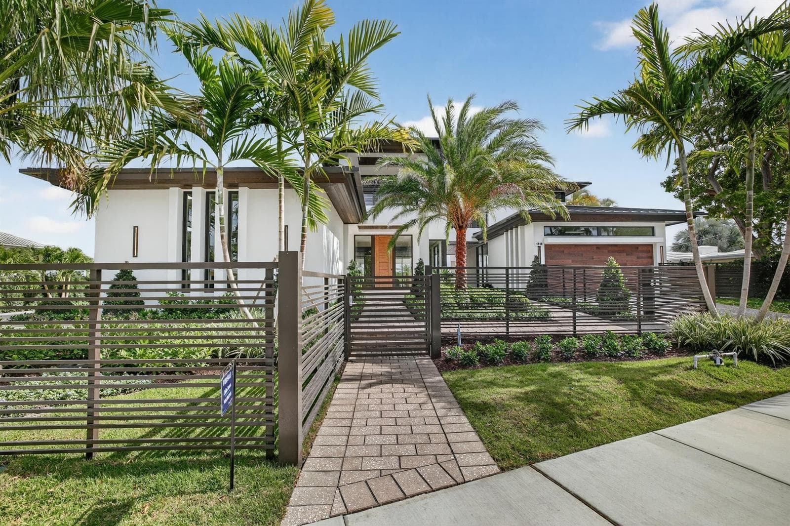 1918 Intracoastal Dr