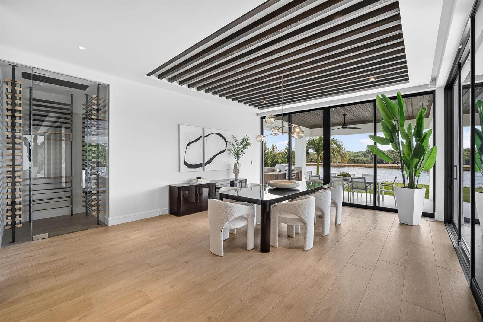 1918 Intracoastal Dr