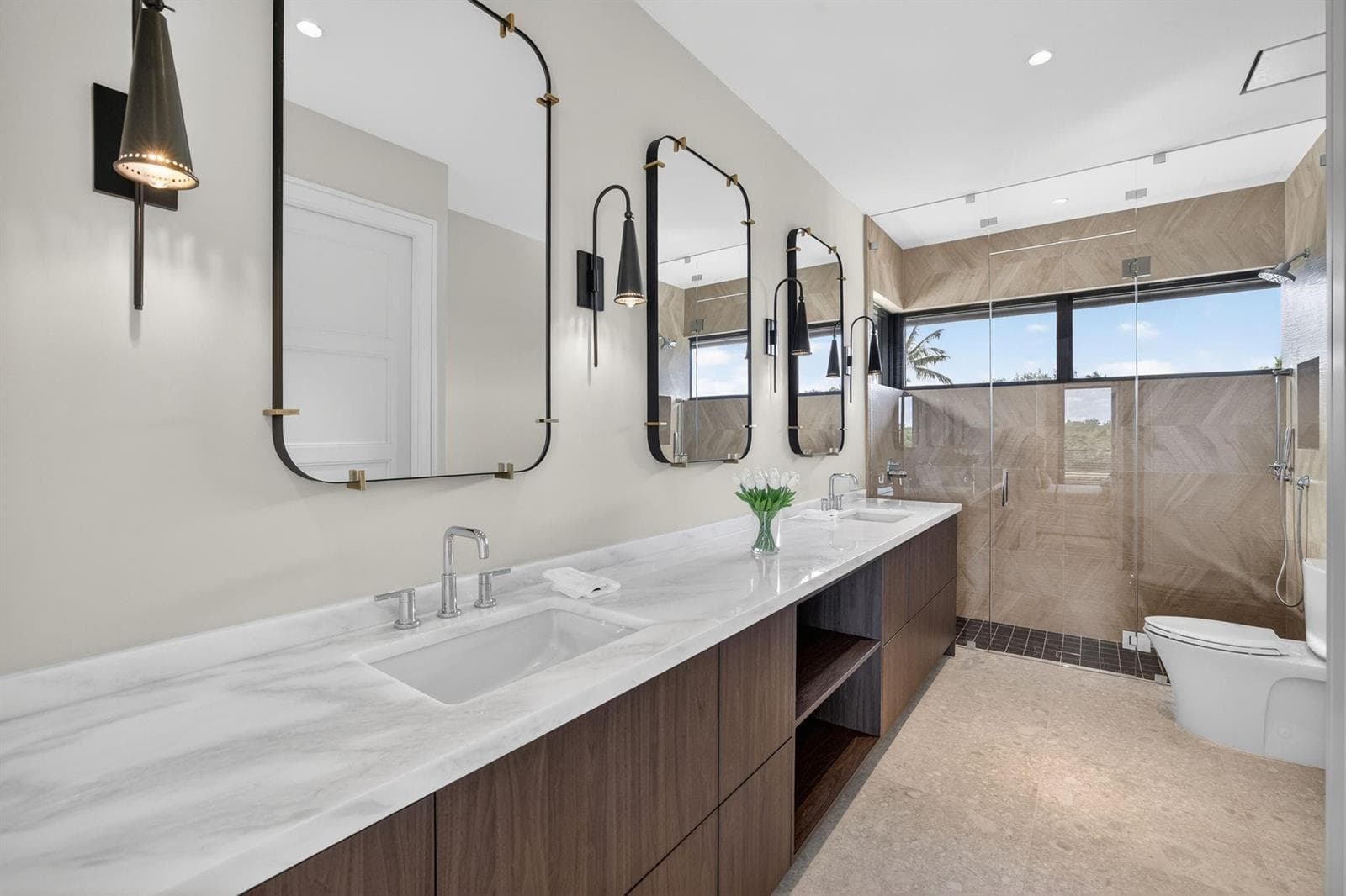 1918 Intracoastal Dr