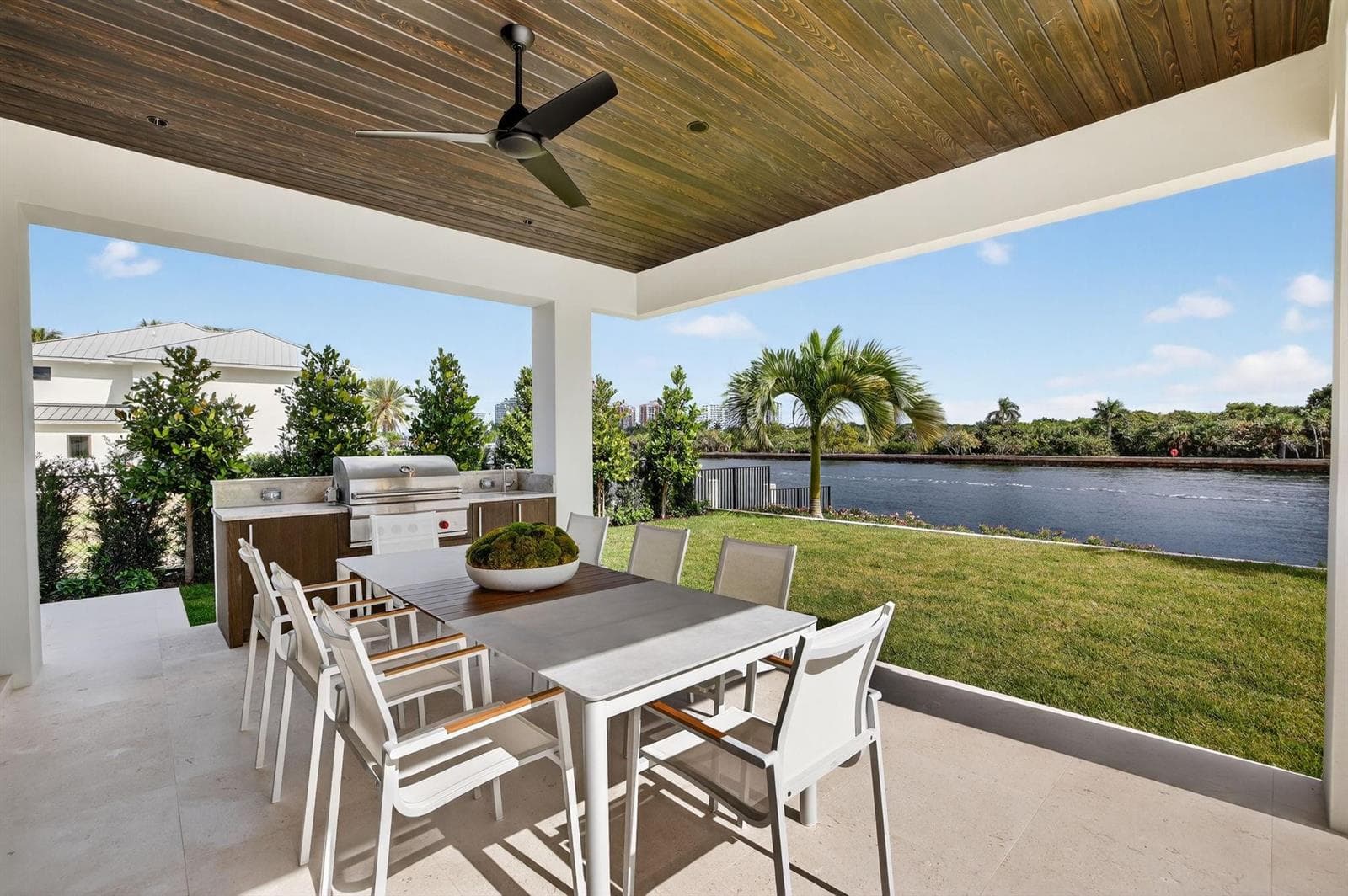 1918 Intracoastal Dr