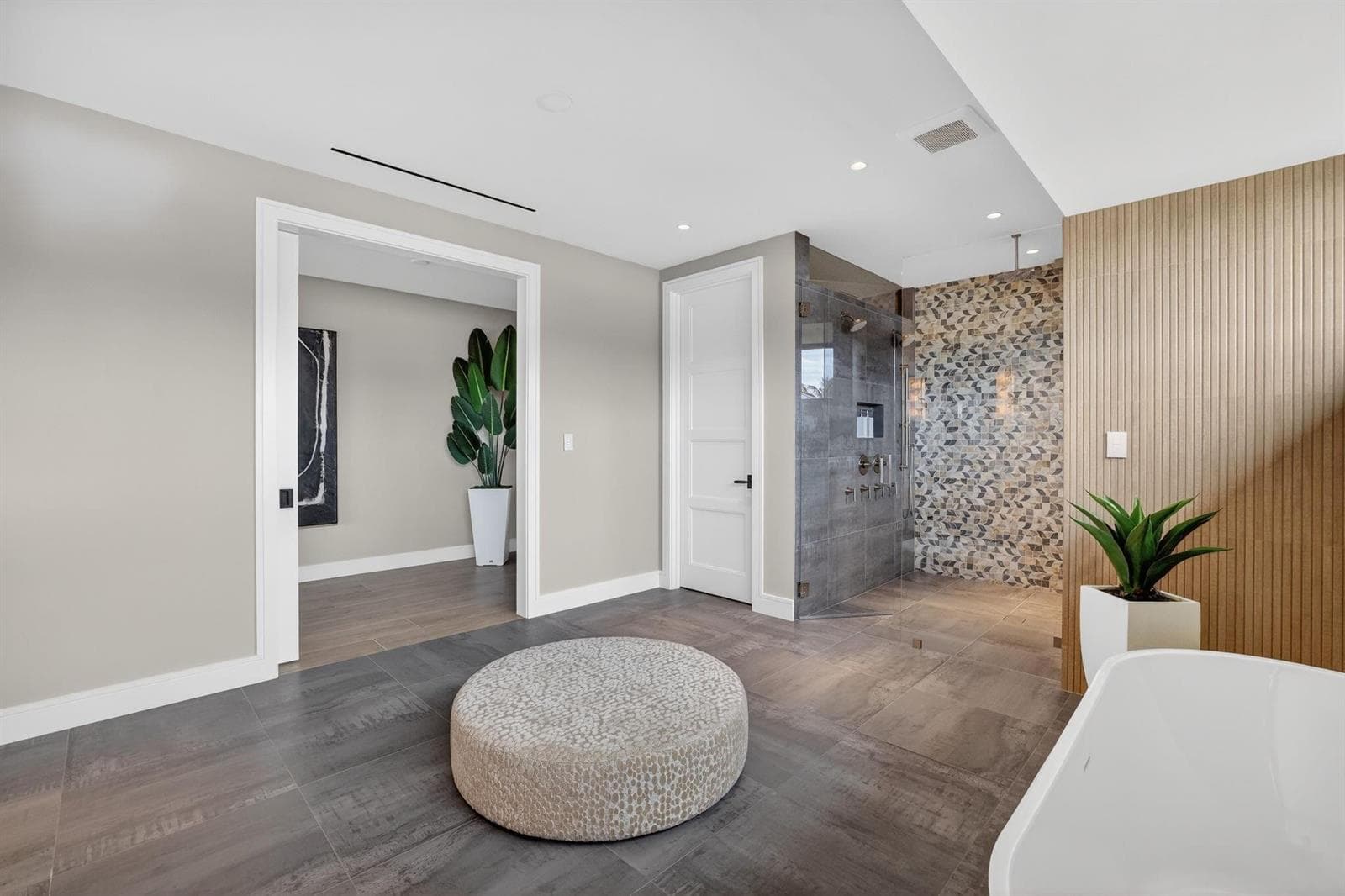 1918 Intracoastal Dr