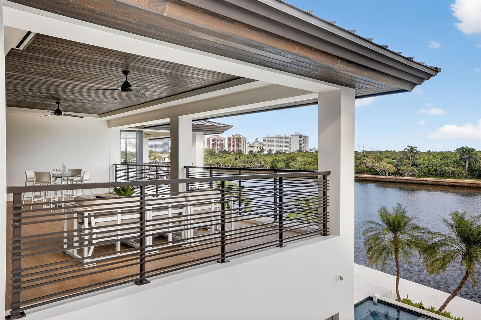 1918 Intracoastal Dr
