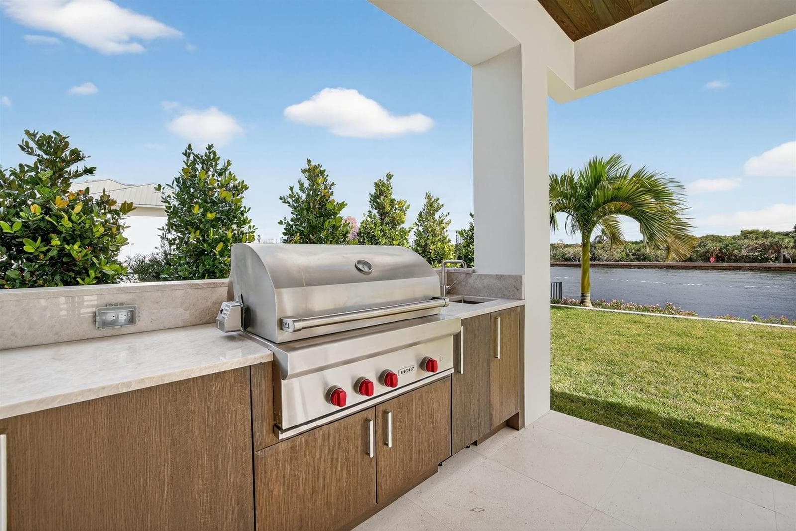 1918 Intracoastal Dr