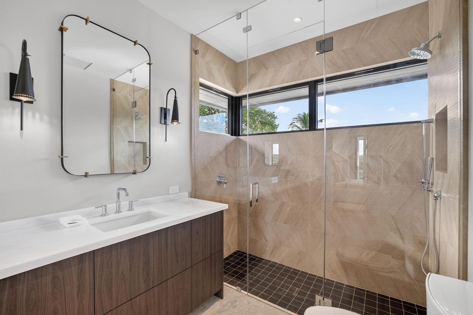 1918 Intracoastal Dr