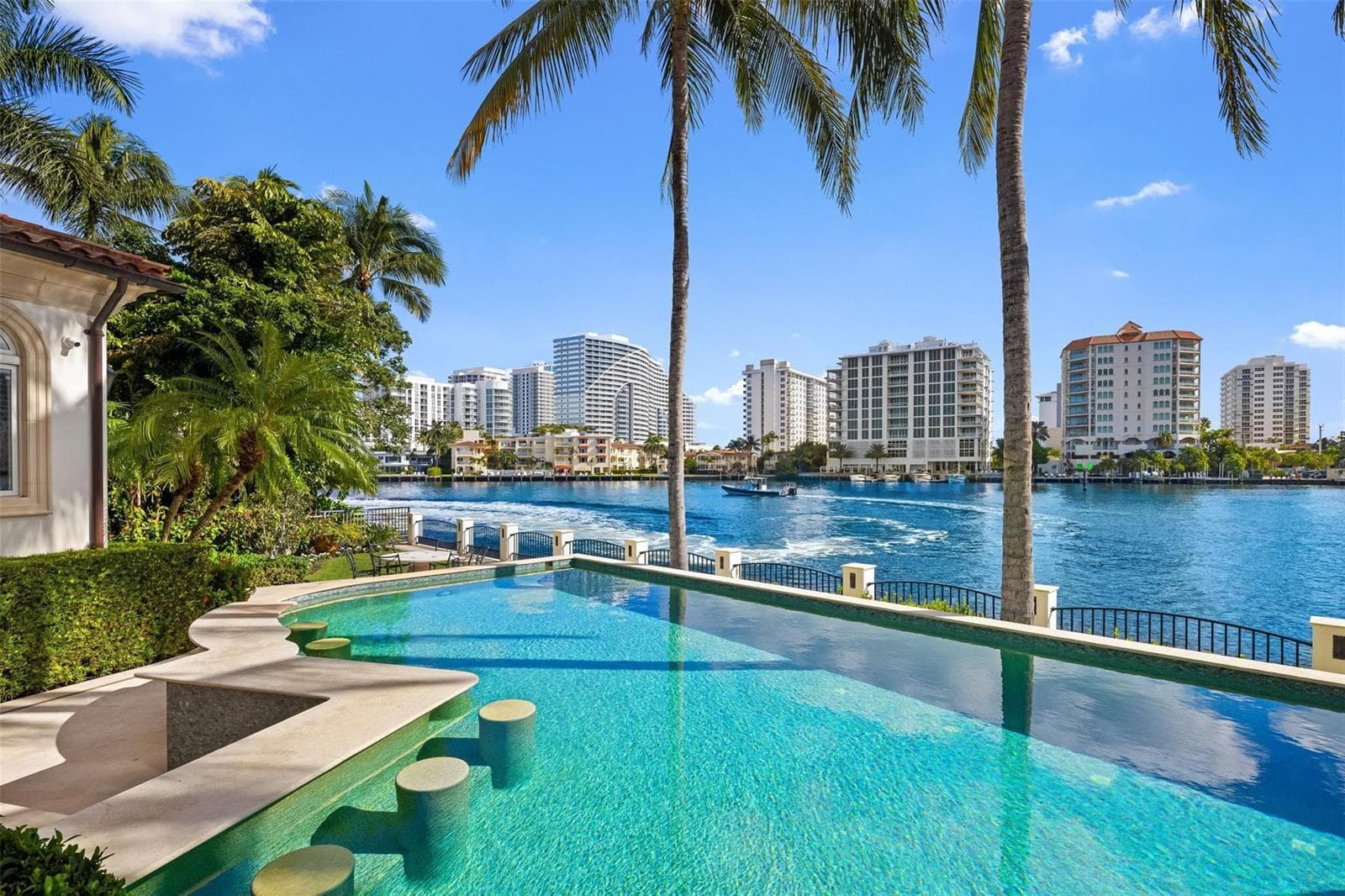 2716 Aqua Vista Blvd