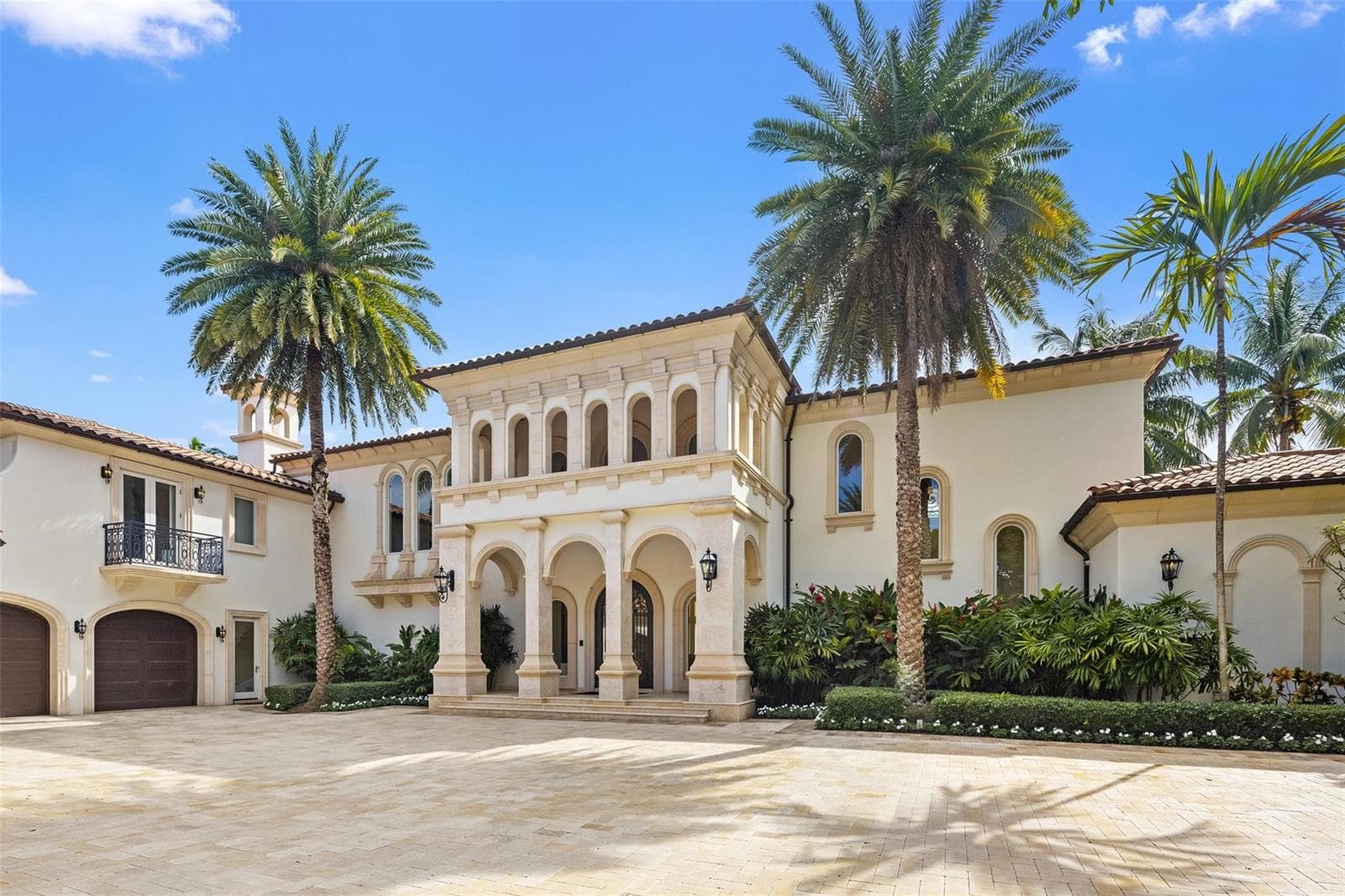 2716 Aqua Vista Blvd