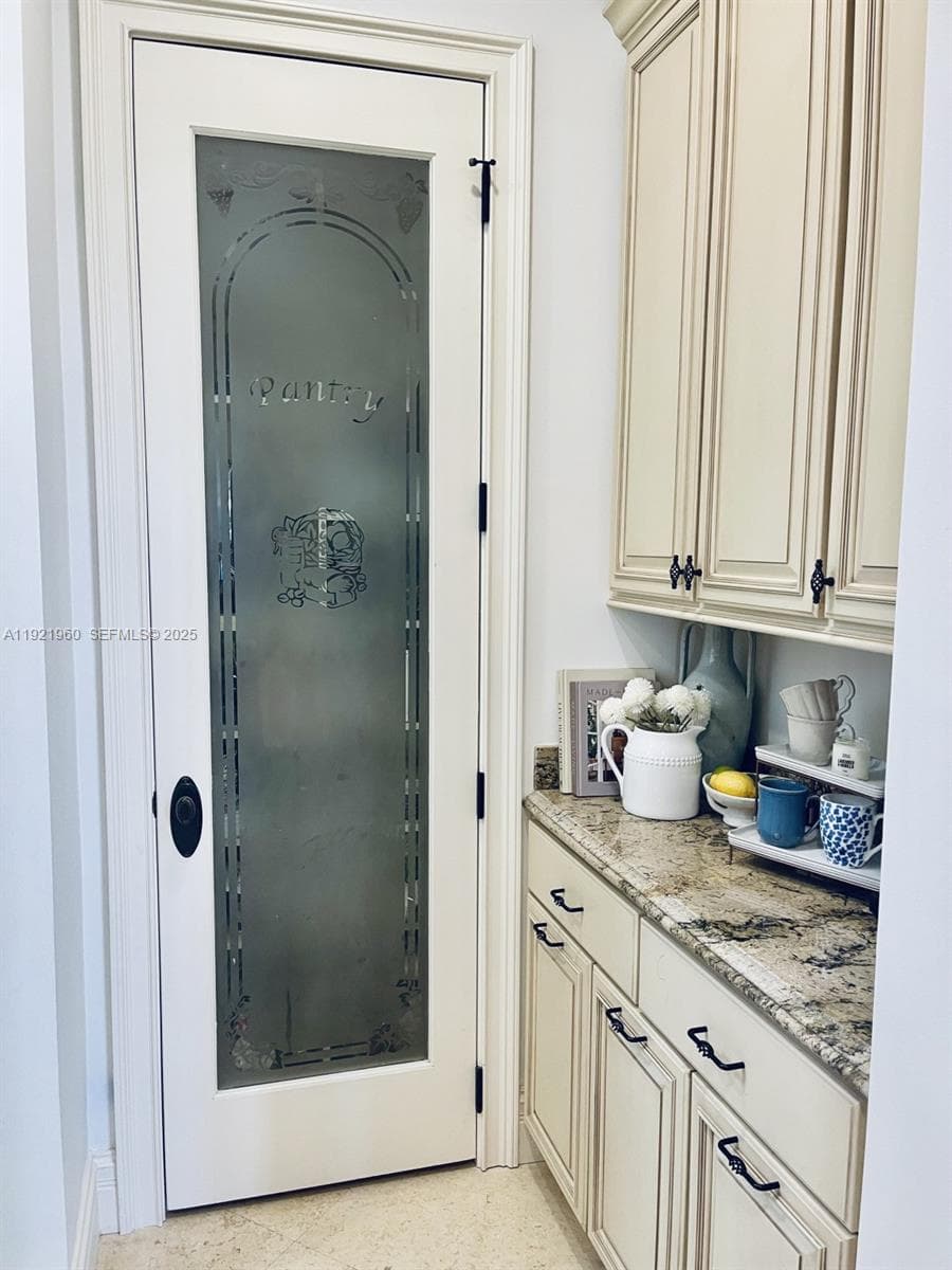 709 Isle of Palms Dr