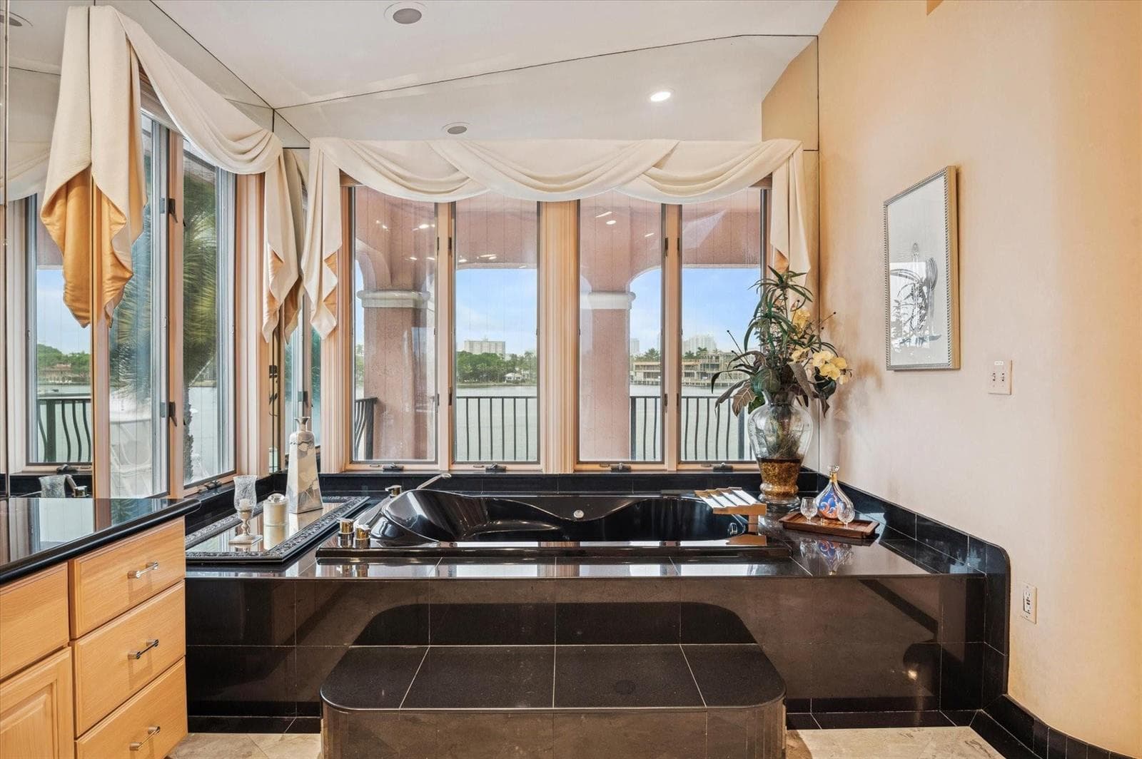 5 Isla Bahia Dr
