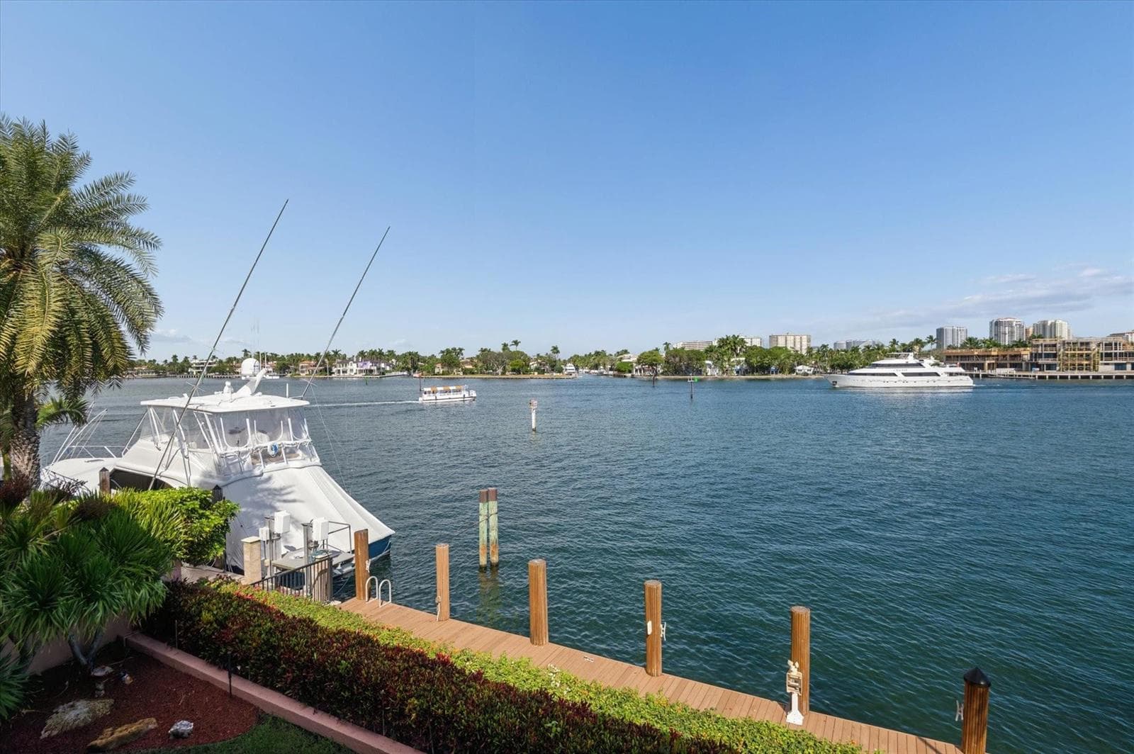 5 Isla Bahia Dr