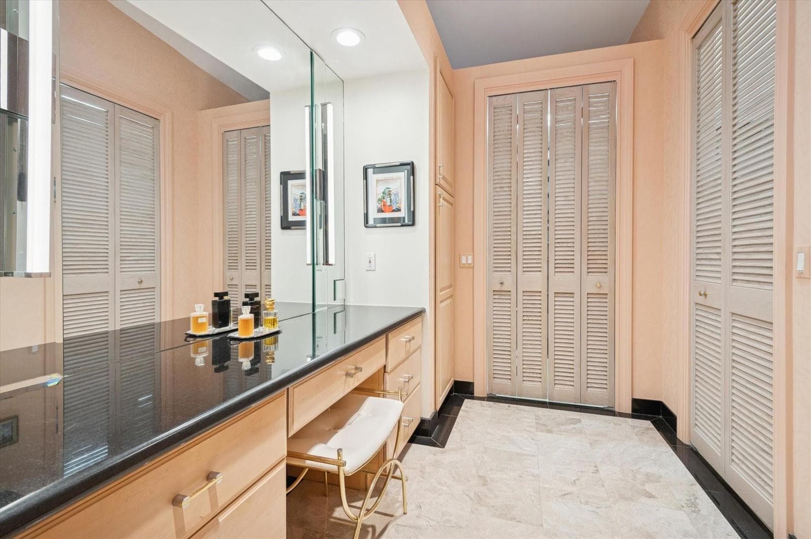 5 Isla Bahia Dr