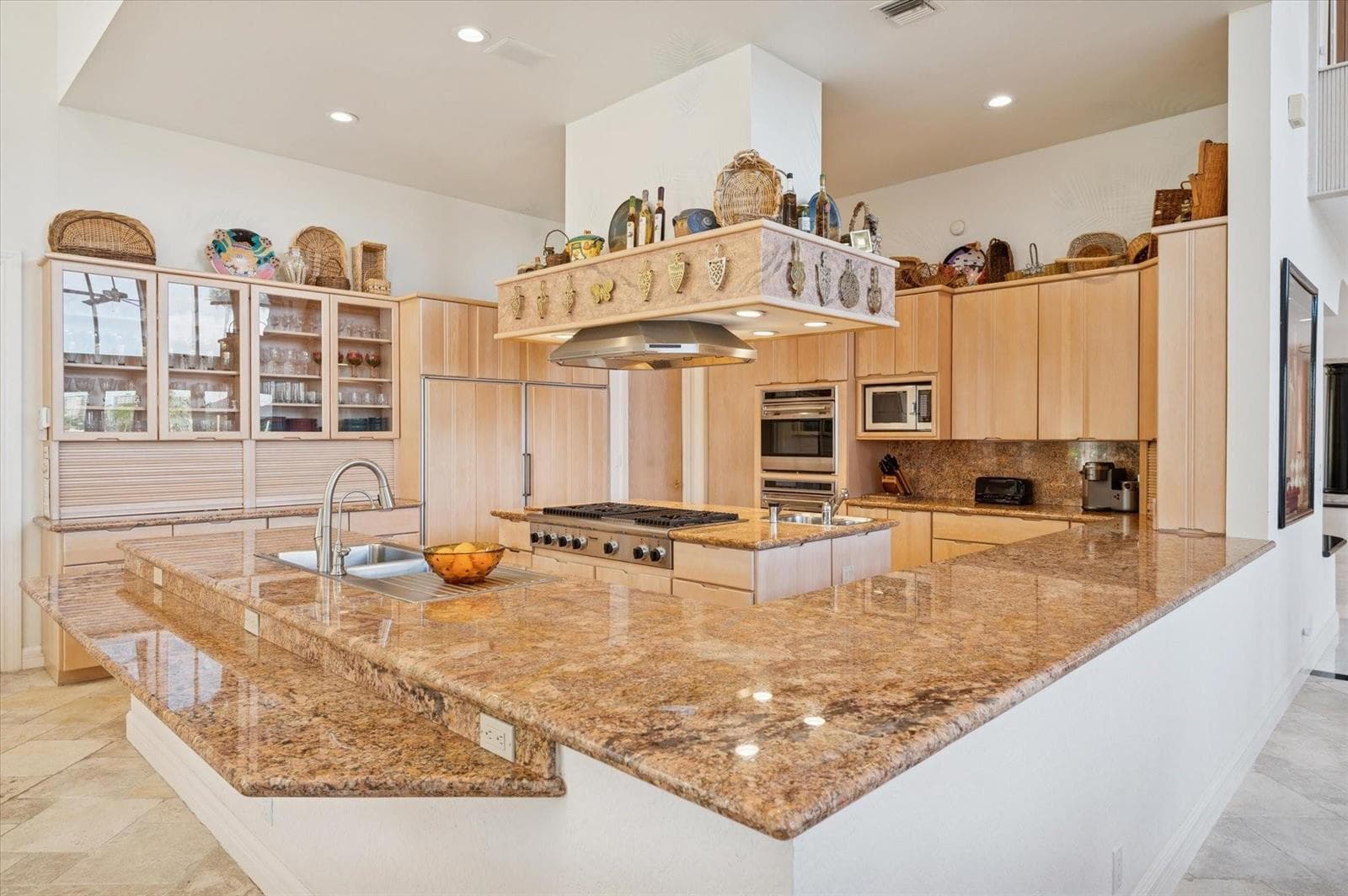 5 Isla Bahia Dr