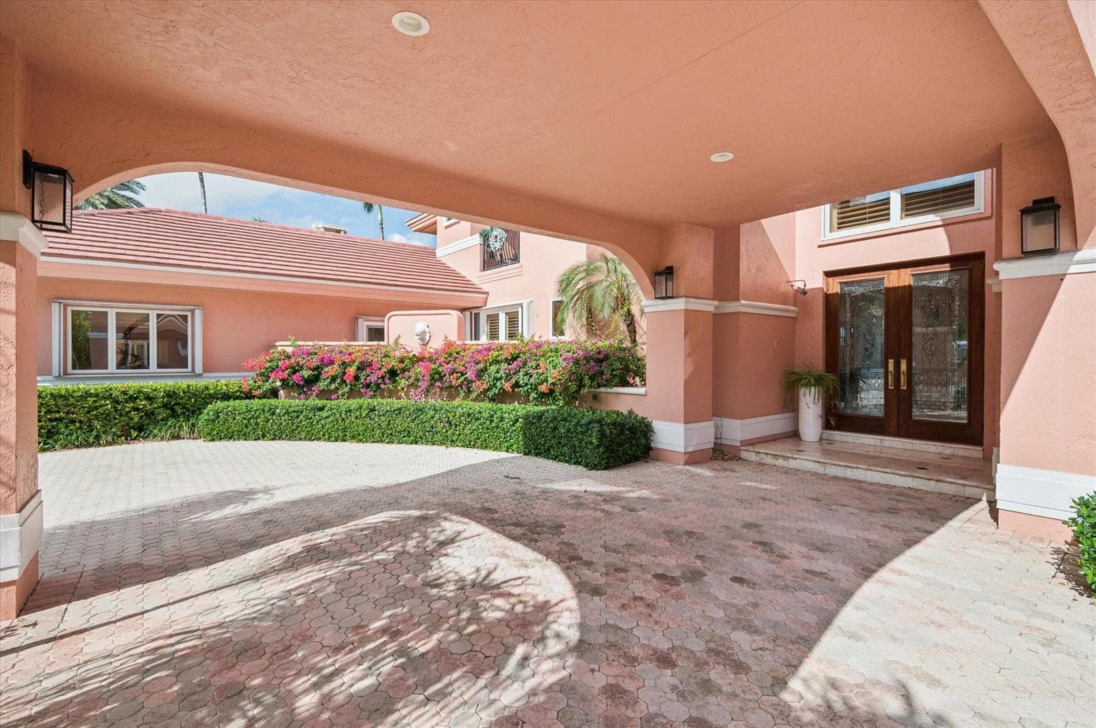 5 Isla Bahia Dr