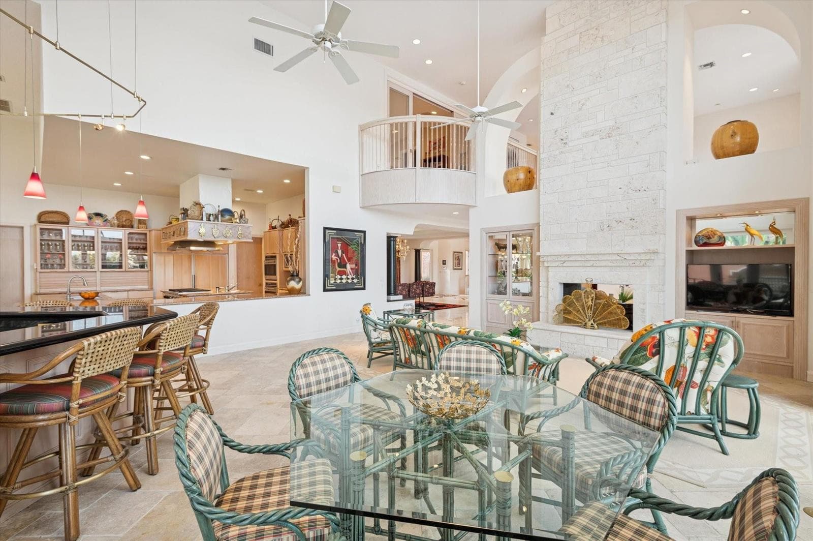 5 Isla Bahia Dr