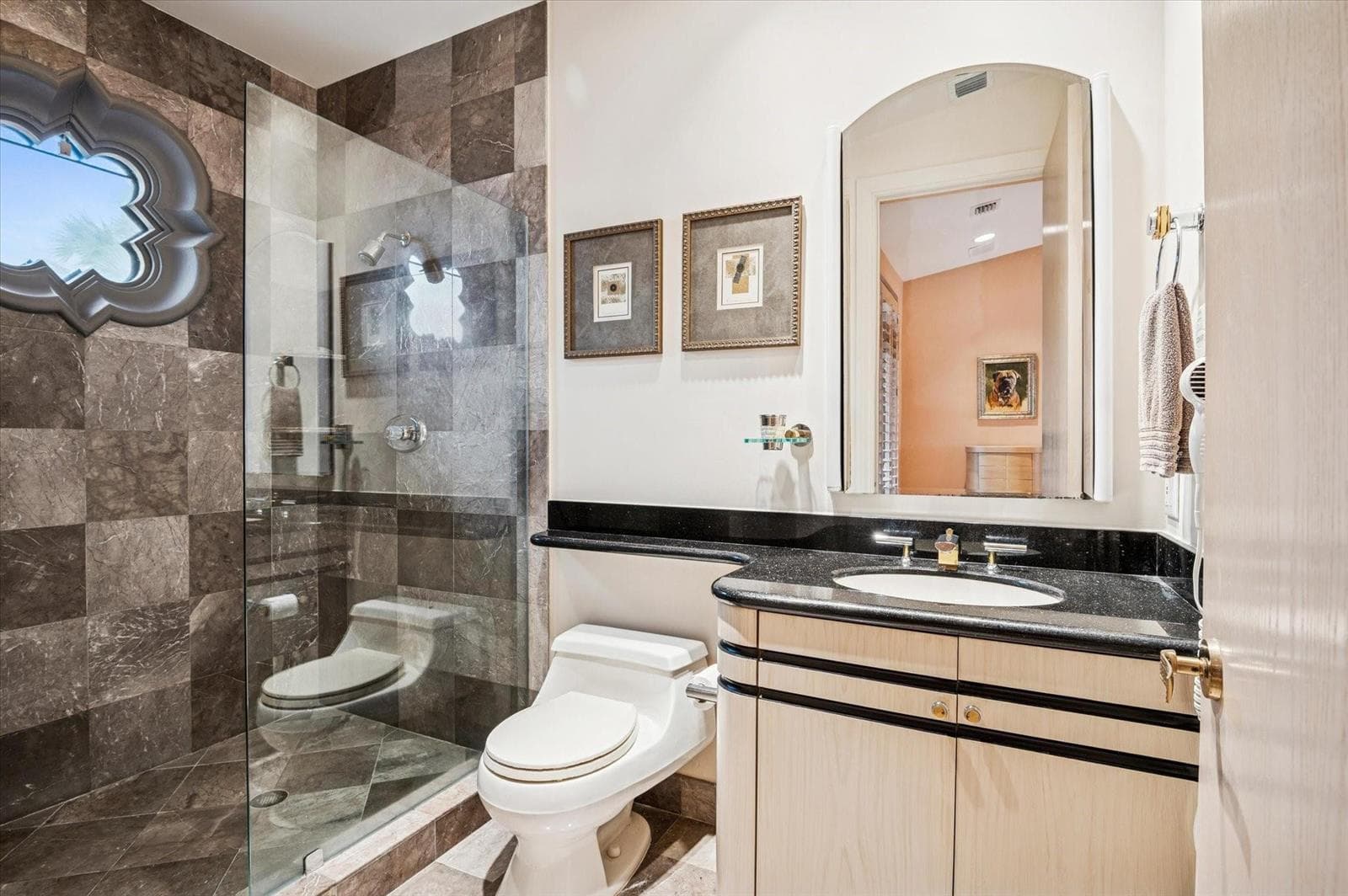 5 Isla Bahia Dr