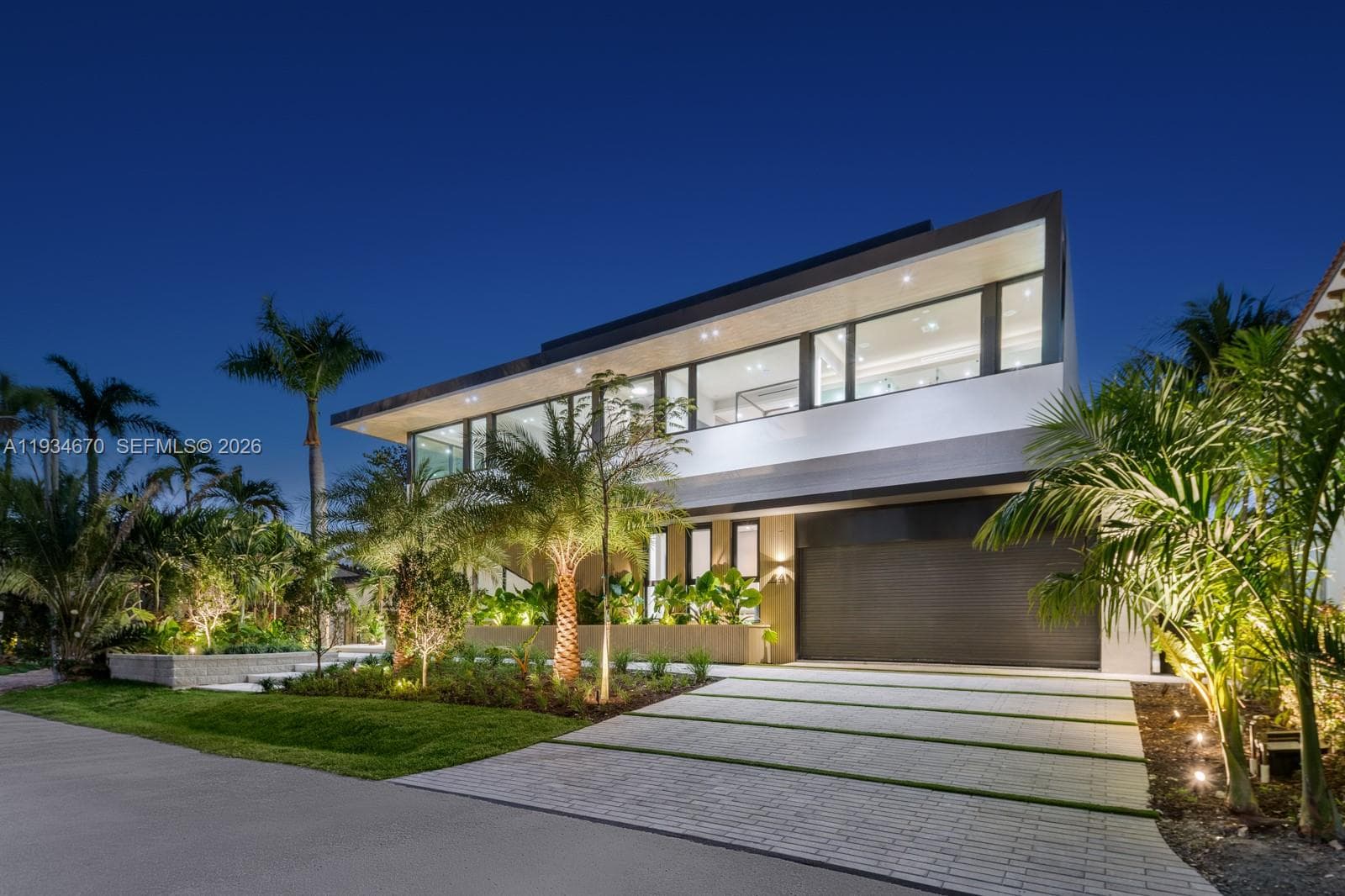 641 Flamingo Dr