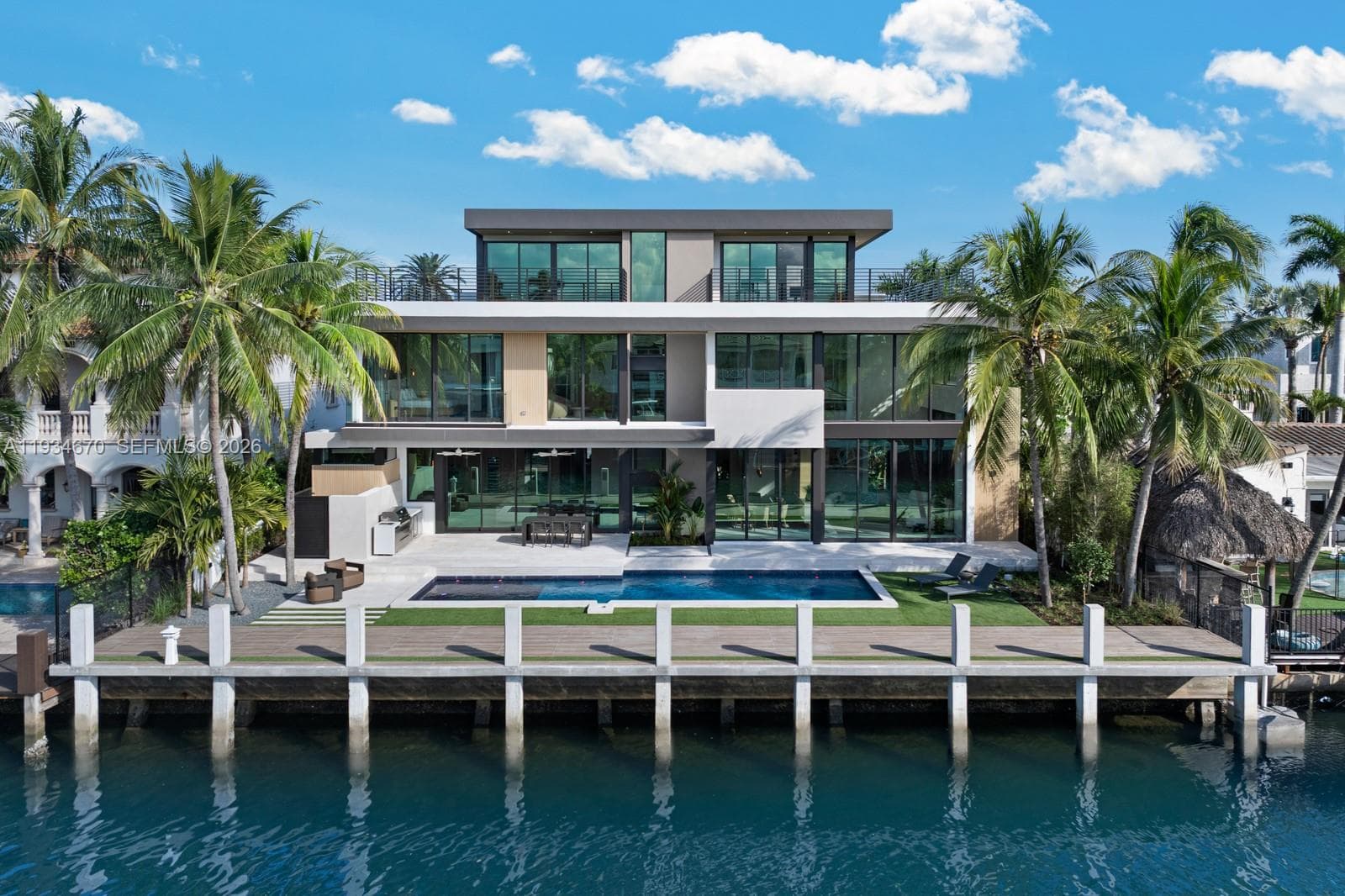 641 Flamingo Dr