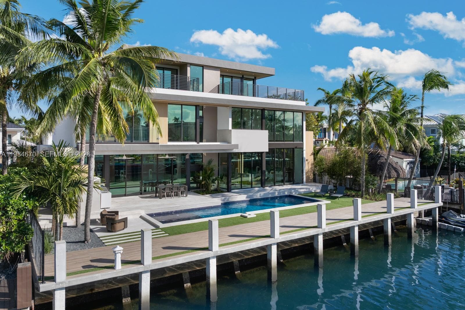 641 Flamingo Dr