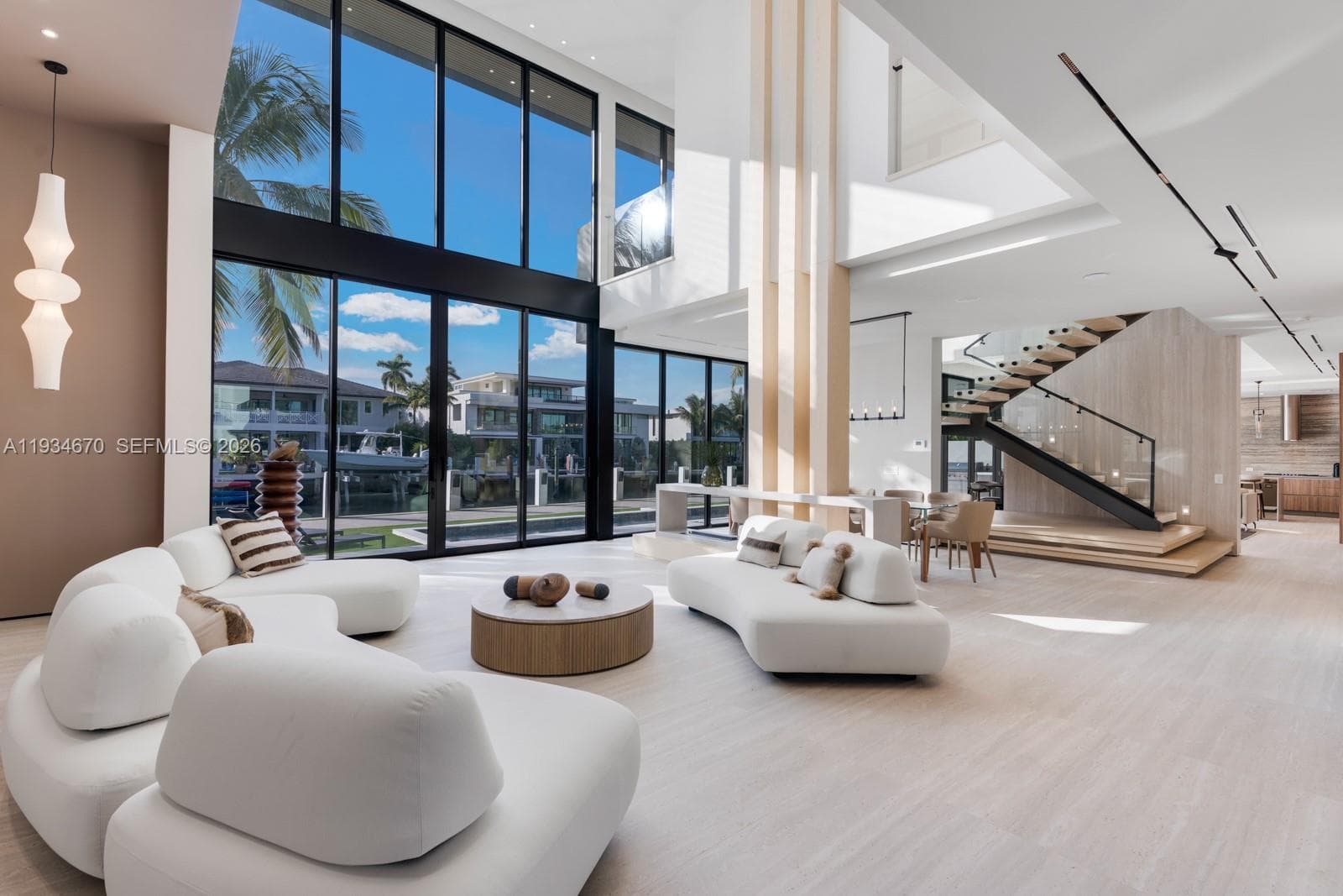 641 Flamingo Dr