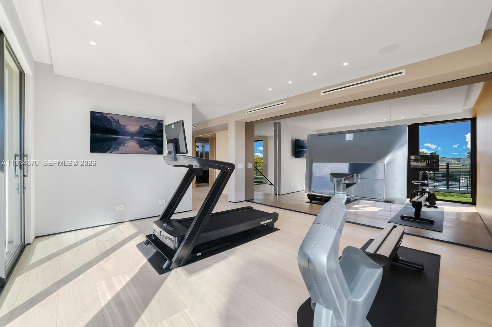641 Flamingo Dr