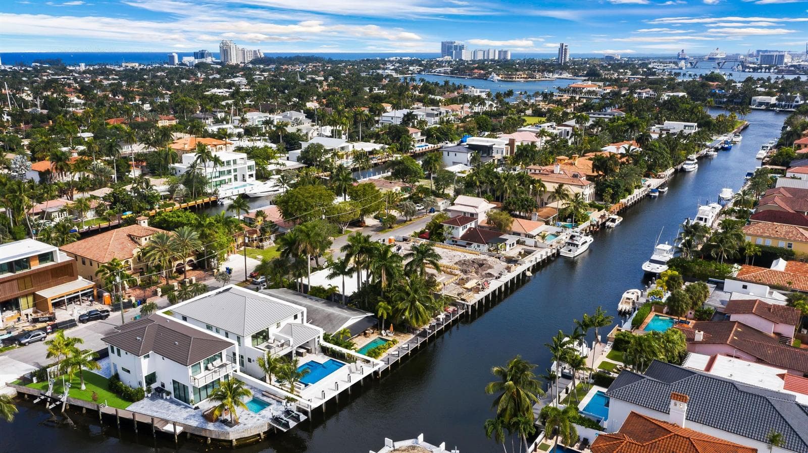 319 Coconut Isle Dr
