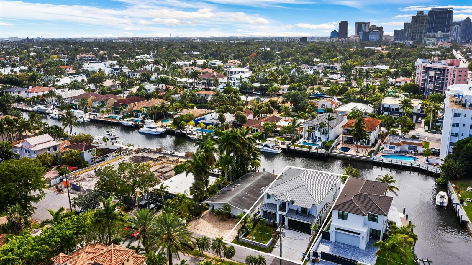 319 Coconut Isle Dr