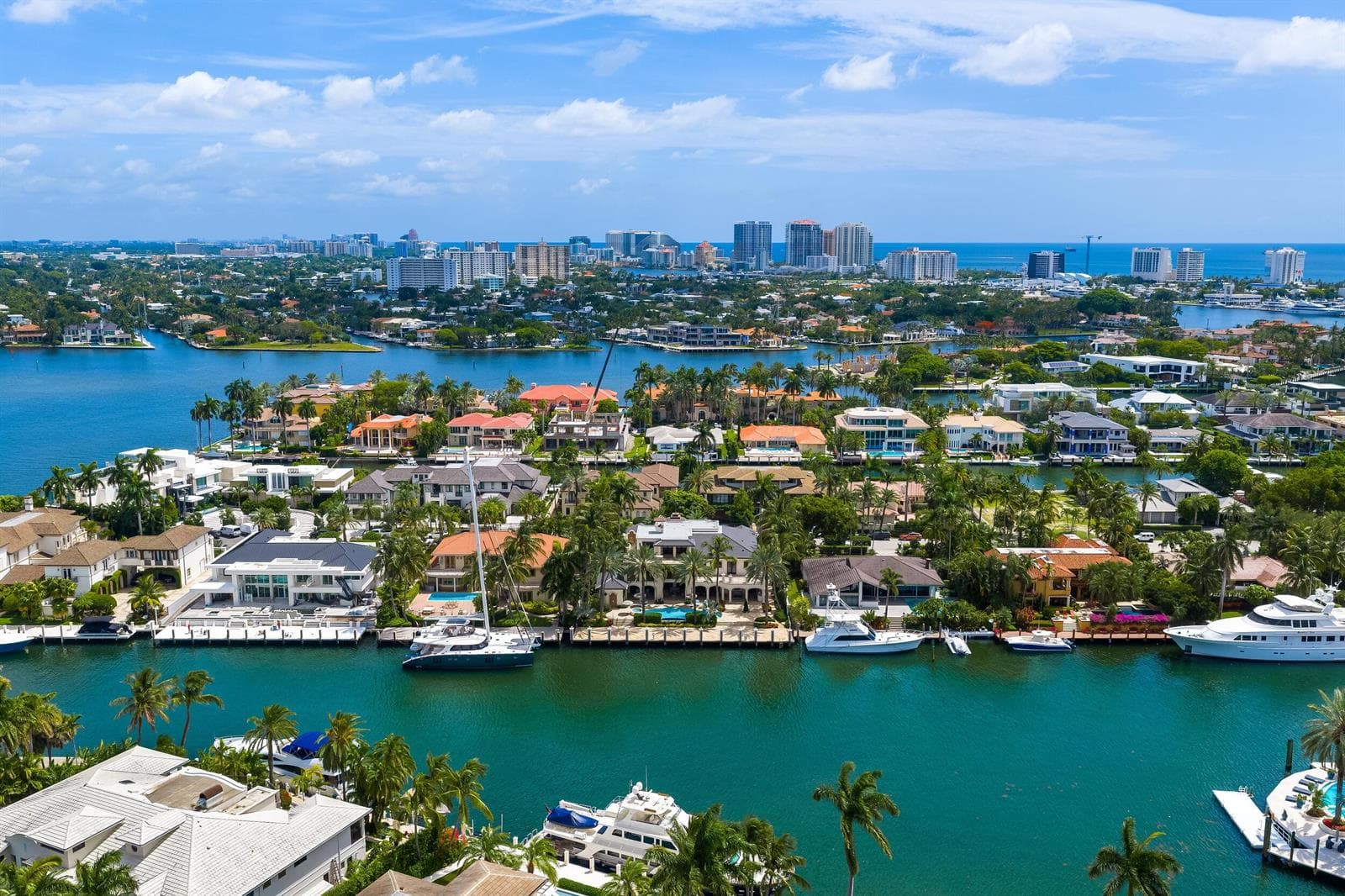 2430 Del Lago Dr