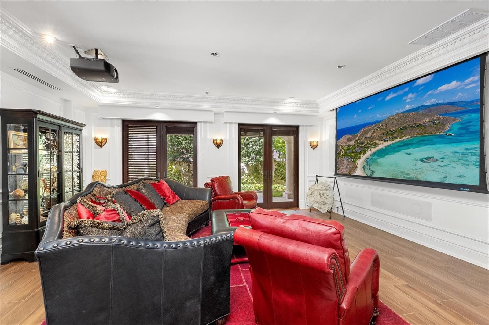 2430 Del Lago Dr