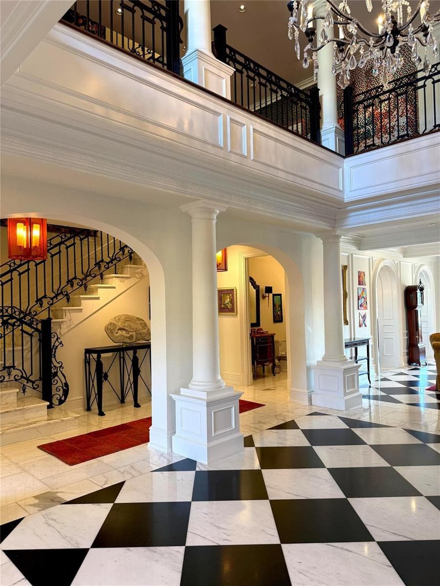 2430 Del Lago Dr