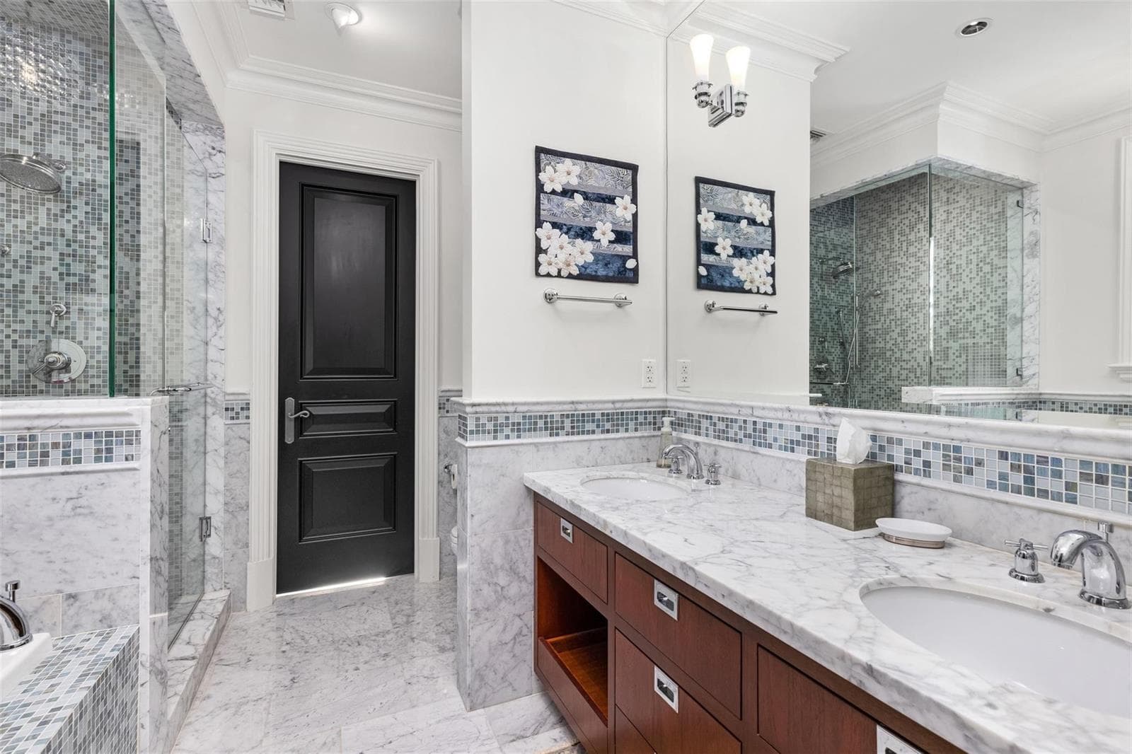 2430 Del Lago Dr