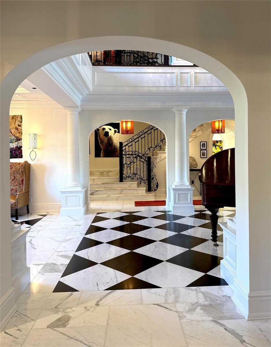 2430 Del Lago Dr