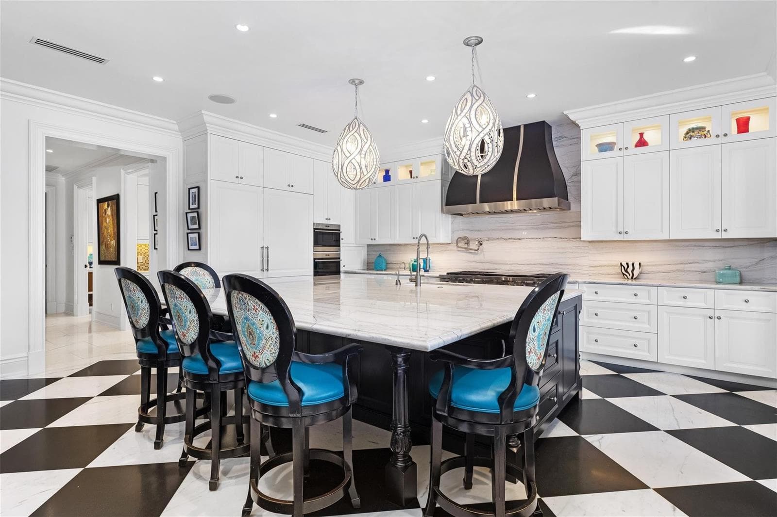 2430 Del Lago Dr
