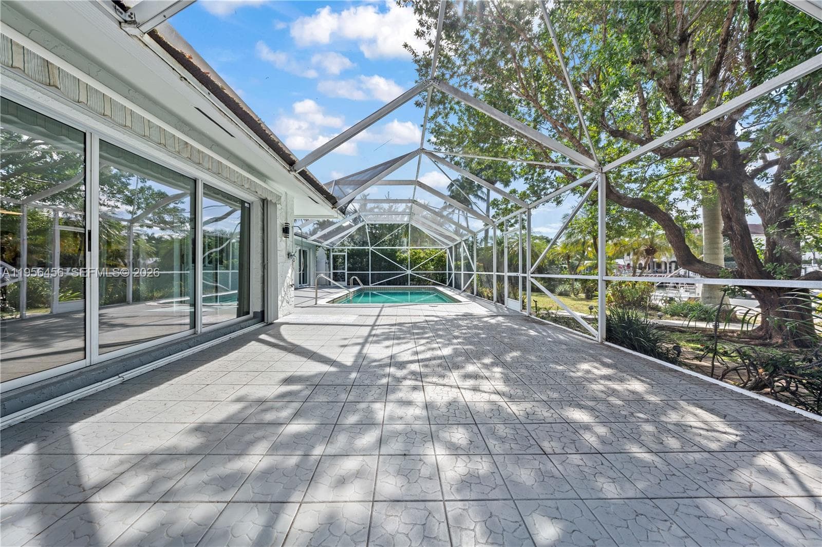 405 Bontona Ave