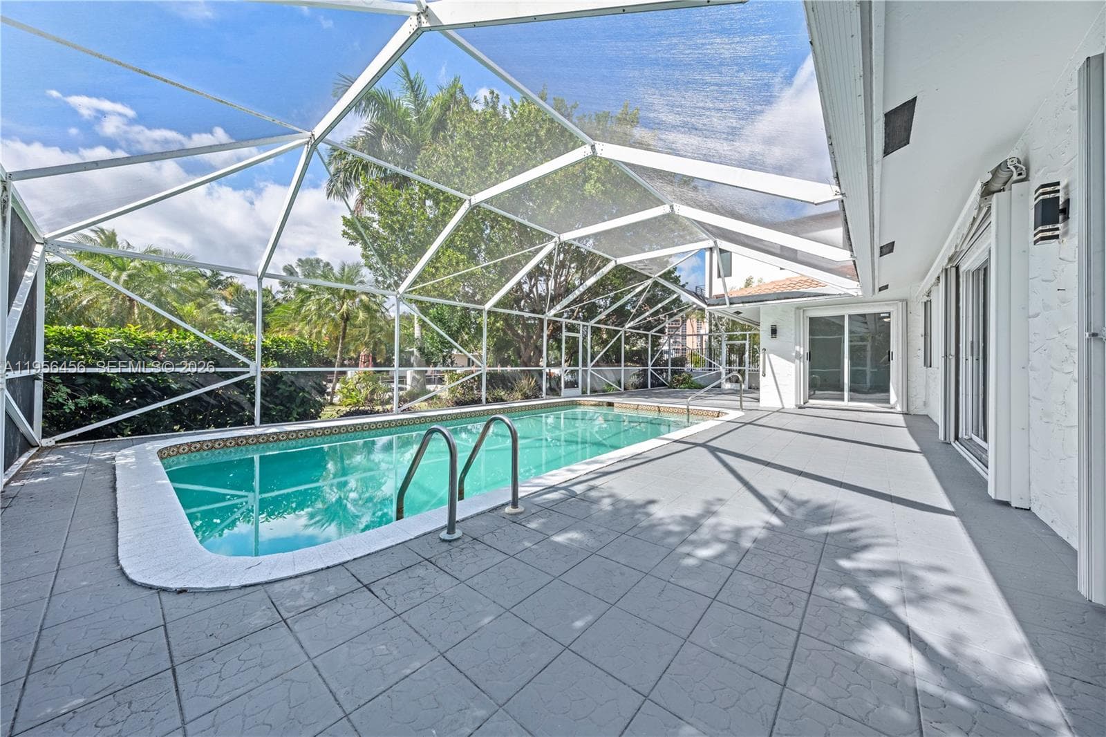 405 Bontona Ave