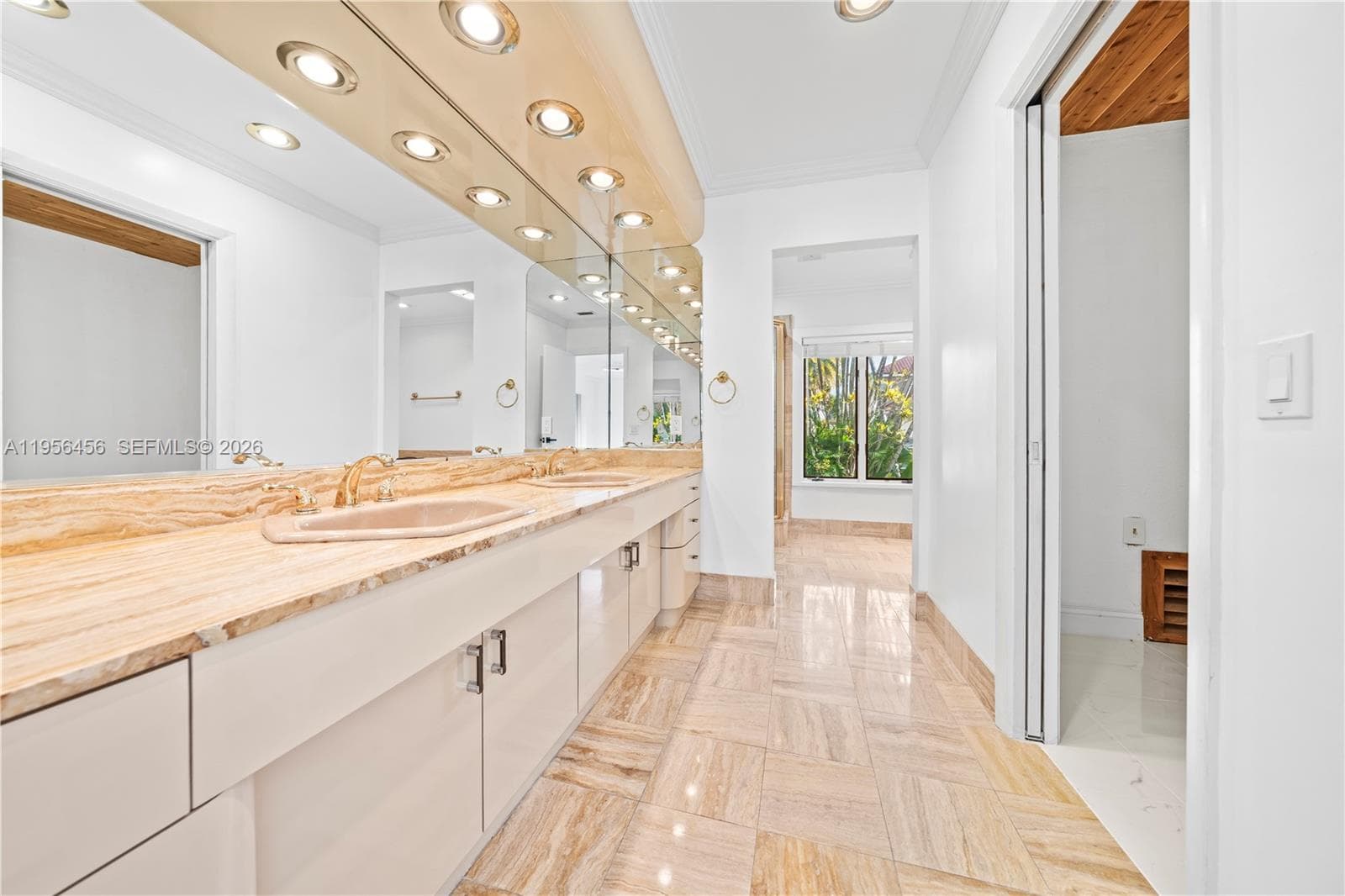 405 Bontona Ave