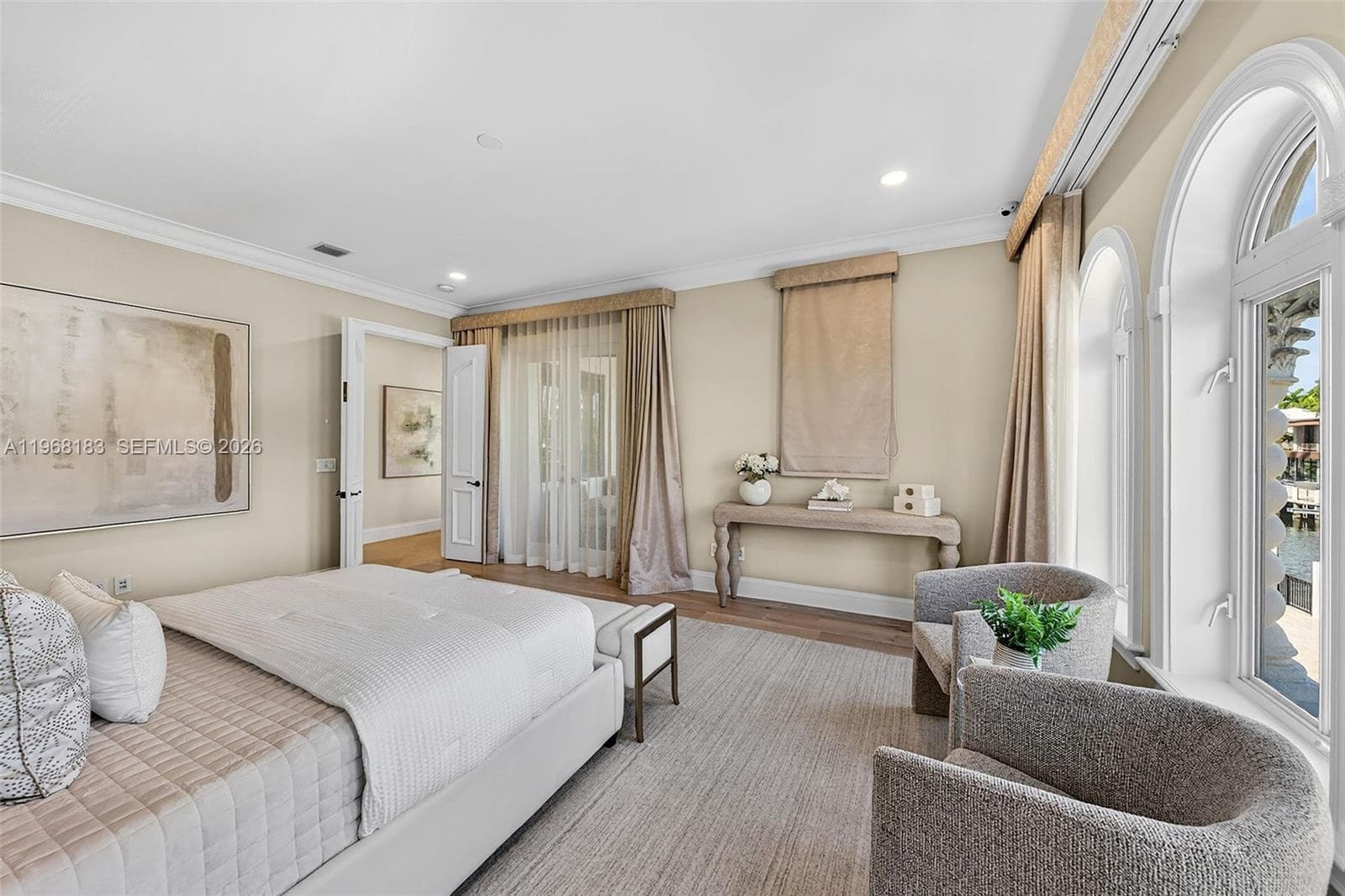 628 Coral Way