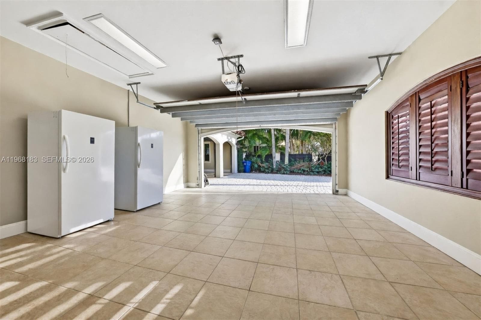 628 Coral Way
