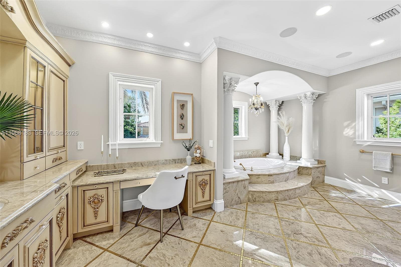 628 Coral Way