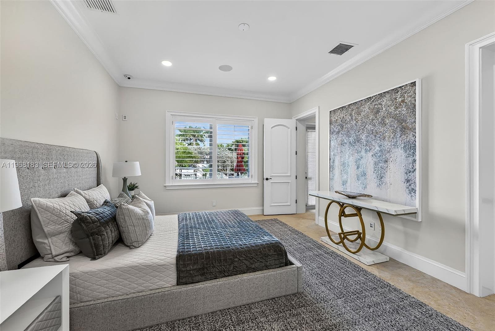 628 Coral Way