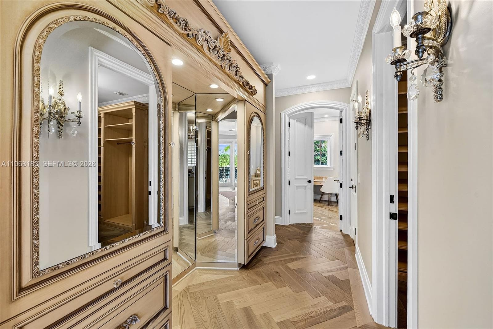 628 Coral Way